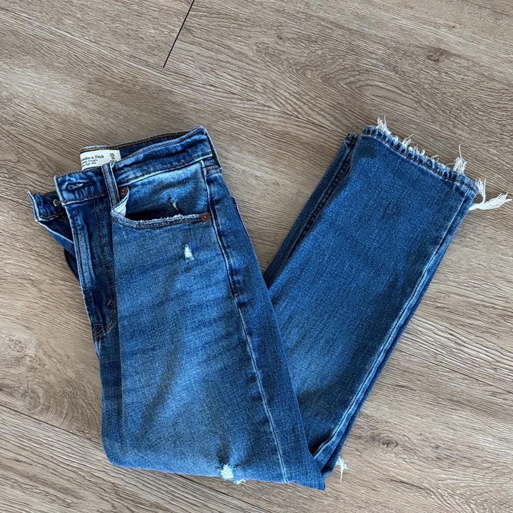 Abercrombie & Fitch Women's The Ankle Straight Ultra High Rise Jeans